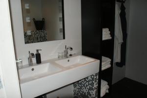 B&B Van Hunebed Naar Jullie Bed