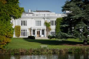 Henley Business School, Hotels - Henley on Thames