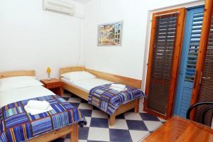 Studio with Balcony room in Apartments by the sea Sucuraj Hvar - 6852