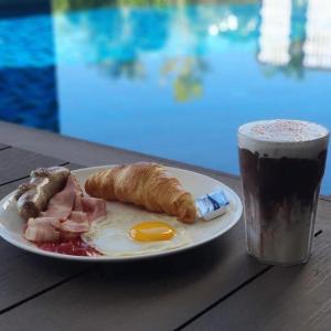 Beachfront Condo Escape 243