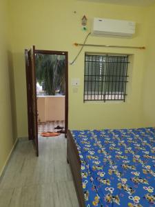 Raghavi Tourist Home
