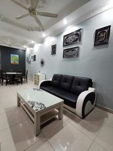 DF ZaheenulFitri Homestay (Muslim Homestay)
