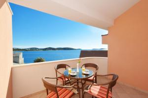 Apartmani Bašić Rogoznica