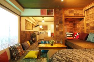 Shinjuku 3 min walk from station projector #OH1-5