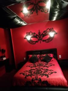 B&B / Chambres d'hotes SWEETS-DREAMS-Amiens-Picardie-insolite-balneo-week-end-amoureux : photos des chambres