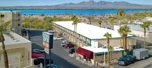 Windsor Inn Lake Havasu City - نيدلز