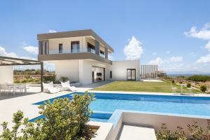 Stavros Villa Sleeps 10 with Pool Air Con and WiFi Chania Greece