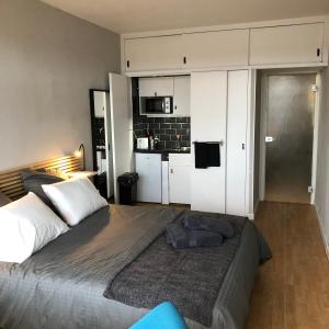 Appartements Studio hyper centre avec Parking : photos des chambres