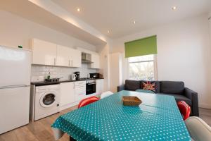 Grand Apartments Fulham Palace