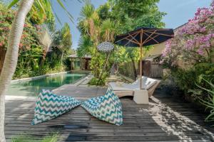 Villa Saffira, Seminyak - Pool, Garden, Rooftop - Walk to Beach and Cafes!