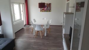 Ferienwohnung Eyb mit Terrasse und Garten