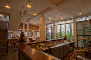 Brixia Cafe & Guest
