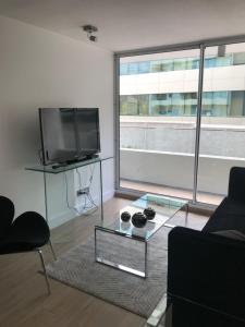 8,Clínica Las Condes, 3 personas