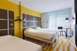 Hotels ibis Styles Massy Opera : Chambre Standard Avec Trois Lits Simples