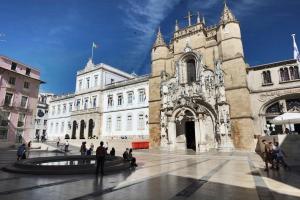 Oleiros Rooms City Center