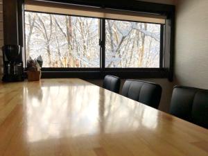 Ryders House with Free use of 4W car