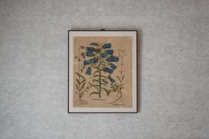 Neon Hotel - Luxury Sleep Retreat -