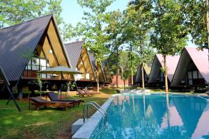 Kottawatta River Bank Resort