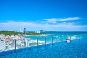 The Base Condo by Tech - 芭堤雅市中心