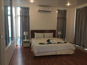 Cousin Koh Kho Khao Beach