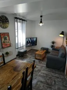 Labechiloa plage - T4 - 84 m2 - 3 ch - Centre historique - 圣让-德吕兹