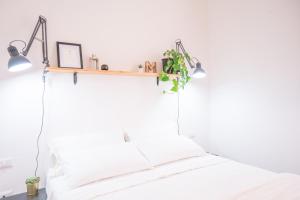 Minimalist Chic a Villanova 3Bdr - 2Bth - WiFi