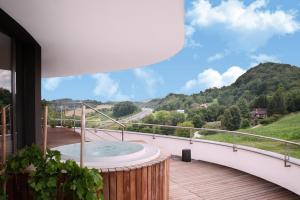 Mond, Resort & Entertainment 