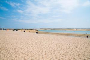 Cozy Fuseta Townhouse with Terrace Roof Solarium, 5min to Beach