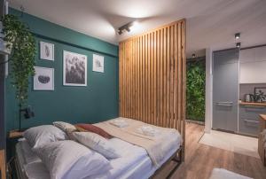 Spacious Apart ~ 150m Main Square ~ Self check-in 24h