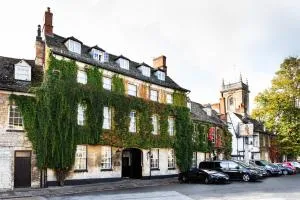Macdonald Bear Hotel - Eynsham