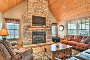 Mountain-View Franklin Retreat Near Hiking! - Franklin