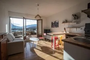 Appartement Talloires vue lac et montagnes - La Pirraz