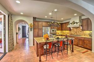 Magnificent Palm Desert Retreat with Mountain Views!