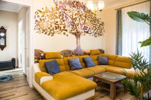 Three-Bedroom Villa room in Villa Apartman