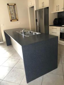 Central executive 3br townhouse 50m to dean street