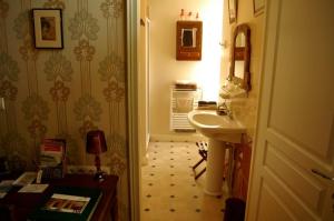 B&B / Chambres d'hotes La Jariette : Chambre Double avec Salle de Bains Privative