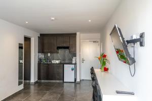 A Maos Hotel Apartments