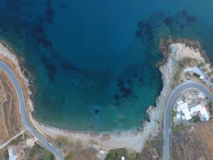 Minimal Apartment with a swimming pool and sea view Kea Greece