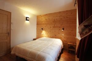 Appartements Les Cabasses 6 - Accommodation in a village house : photos des chambres