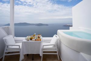 Above Blue Suites Santorini Greece