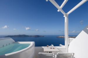 Above Blue Suites Santorini Greece