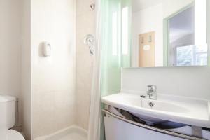 Hotels B&B HOTEL Montlhery : photos des chambres