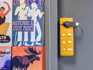 Hotels hotelF1 Cholet Renove : photos des chambres