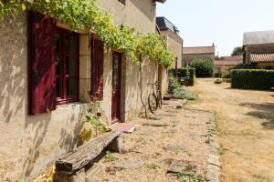 B&B / Chambres d'hotes La Jariette : Maison 1 Chambre avec Cuisine et Salle de Bains Séparées