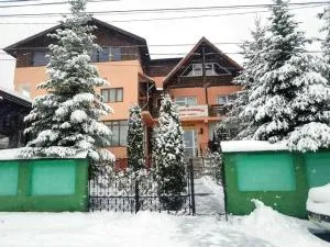 Pensiunea Agroturistică Piscul Soarelui - Cimpulung