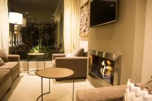 NAVARRO PLAZA HOTEL - نافارو