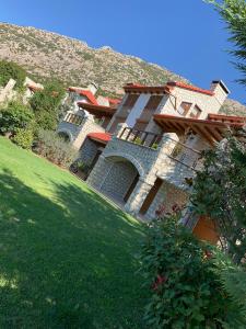 Arachova Villa-Smart House-Amazing View-name N Parnassos Greece