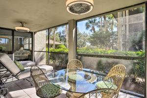 Bonita Springs Condo 4 Mi to Beach Private Patio!