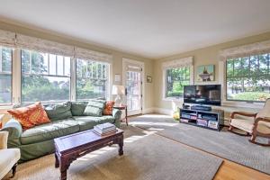 Southwest Harbor Home-3 Min to Acadia Natl Park