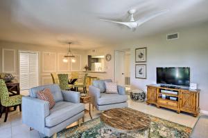 Bonita Springs Condo 4 Mi to Beach Private Patio!